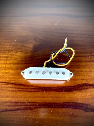Captador NZaganin Single coil Stratocaster posição meio.