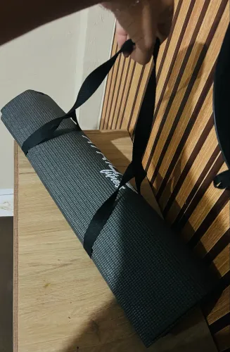 Tapete para Exercícios / Yoga / Abdominal - Semi Novo