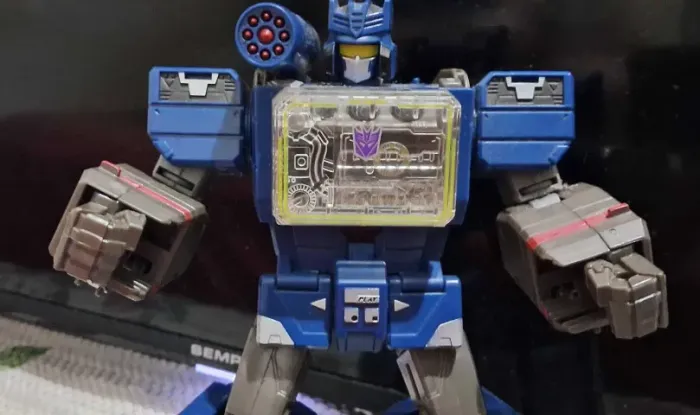 Transformers Bumblebee Greatest Hits Soundwave