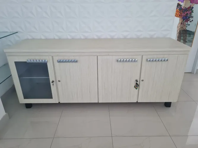 Buffet Aparador 4 portas ( preço unico)
