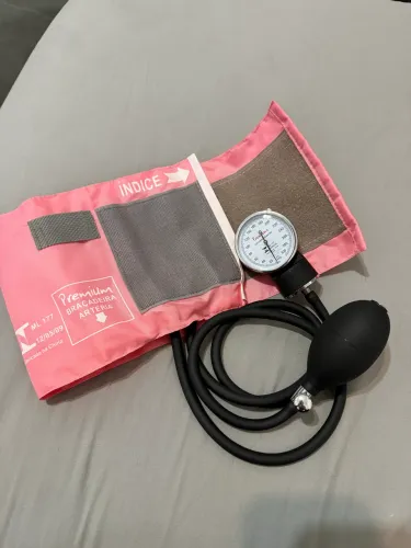 Esfigmomanômetro rosa Premium