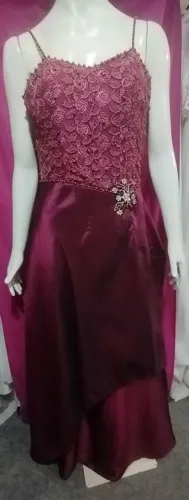 Lote de vestidos de festa
