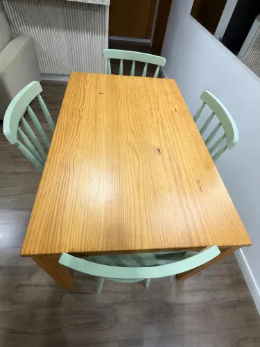 Mesa de Jantar com 4 Cadeiras - Tok Stok