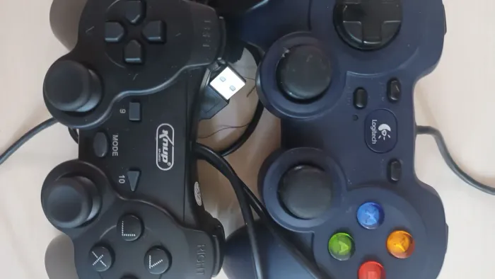 2 controles USB para Computador, vídeo game, TV box etc