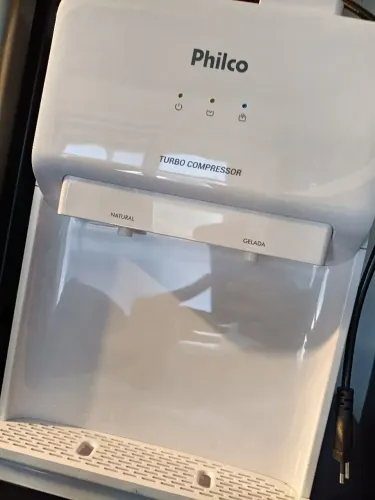 VENDO FRIGOBAR E BEBEDOURO DE ÁGUA GELADA E NORMAL