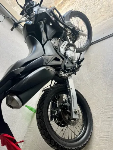 XRE300 18MIL KM ZERA
