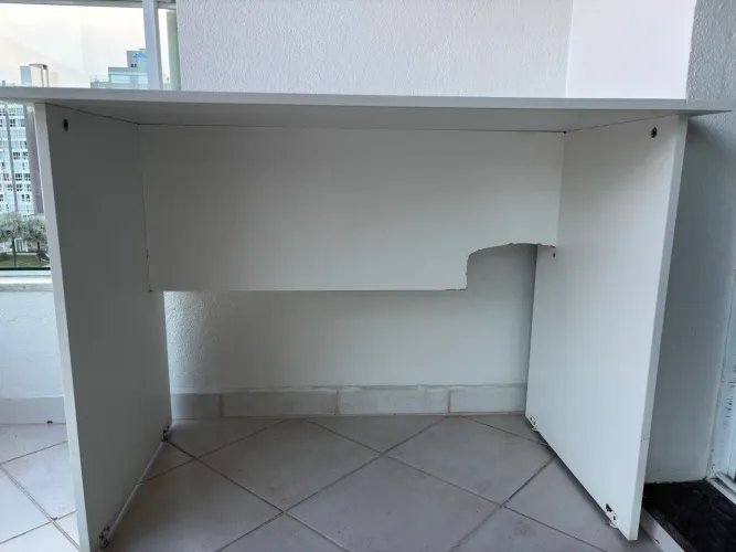 Mesa de escritório branca