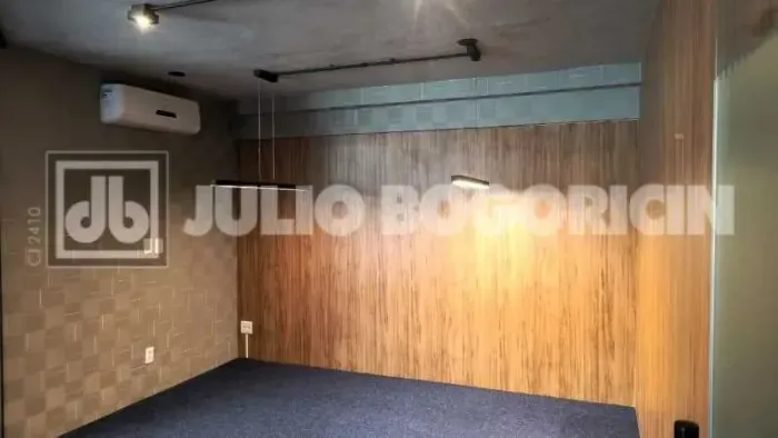 Conjunto de Salas : / Comercial / Leblon