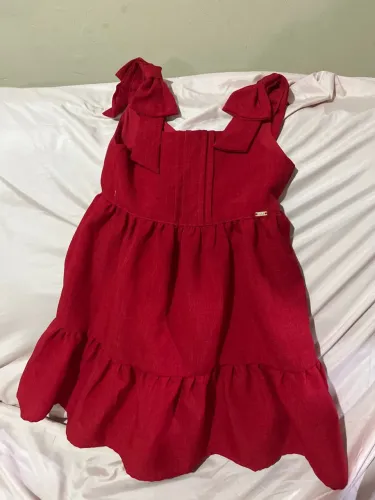 Vestido infantil Pakita usado apenas duas vezes 