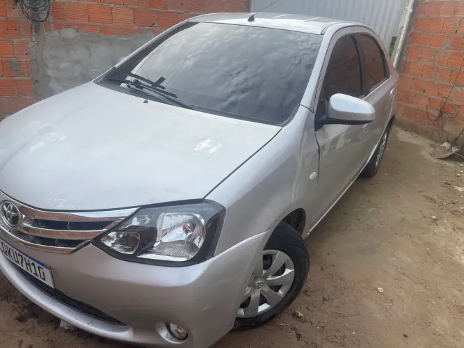 Toyota Etios XS Sedan 1.5 Flex 16V 4P Mec. 2016