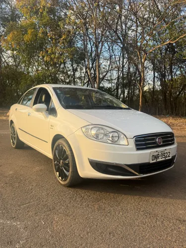 Fiat Linea Absolute 1.9/1.8 Flex Dualogic 4P 2015