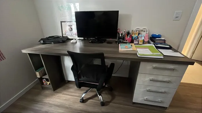 Vendo Móvel Estudo ou Computador