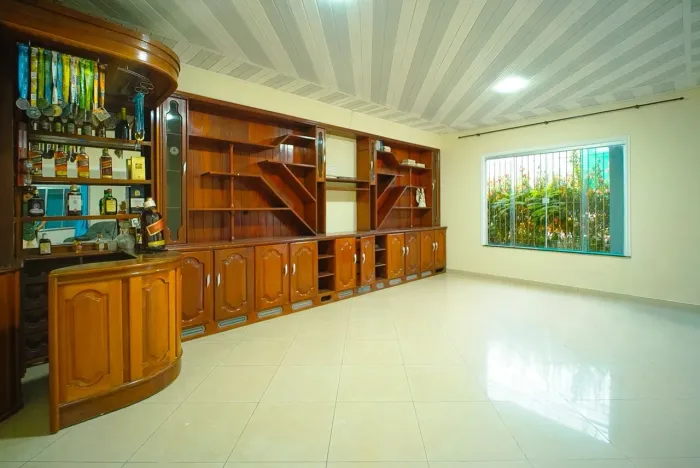 Casa à venda no Conjunto Catalina com 3 suítes em Belém por apenas 450 mil