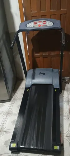 Esteira profissional Dream DR2110 Bivolt pouco uso