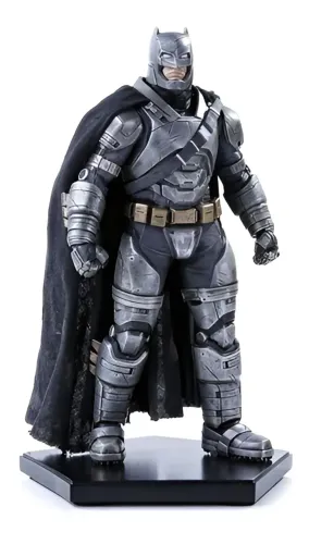 Batman V Superman Armored Batman 1/10 Art Scale Iron Studios