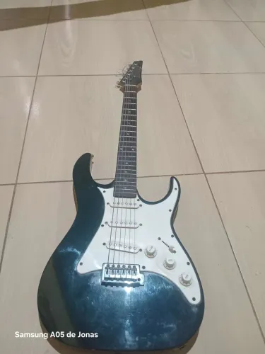Pra vender logo guitarra golden