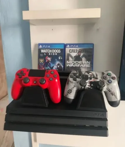 Ps4 pró 1 terá dois controles