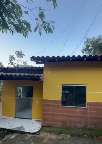 ? VENDE-SE CASA ?