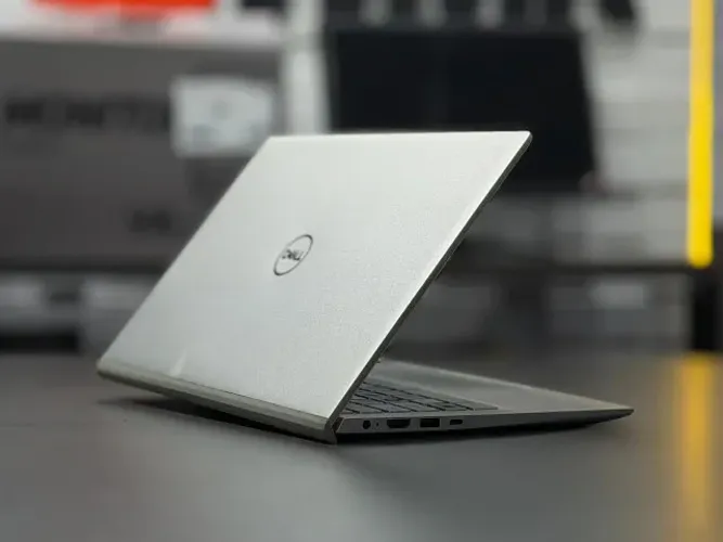 Notebook Dell Inspiron 7400 Slim i5-11ª | 8GB RAM | NVMe 128GB | Windows 11