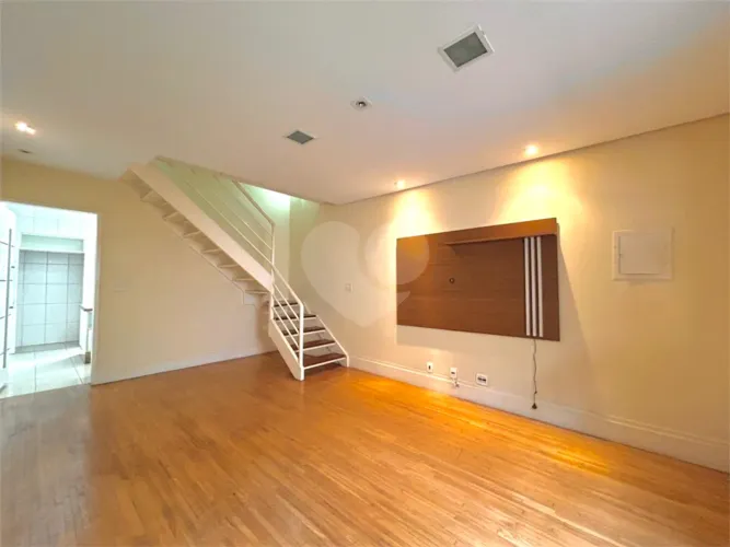 Casa à venda com 2 quartos no condomínio Residencial Vila Das Margaridas, São Paulo - SP