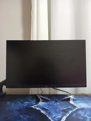 Monitor LG UltraGear 24" IPS 144Hz 1ms Full HD + Suporte Articulado ELG | Estado de Novo