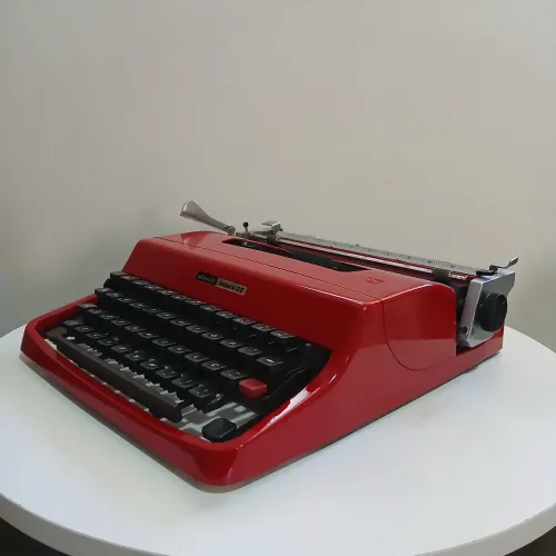 Máquina de escrever Olivetti Lettera 32