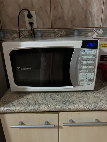 Microondas Electrolux 20 Litros Branco MTD30 - 127V