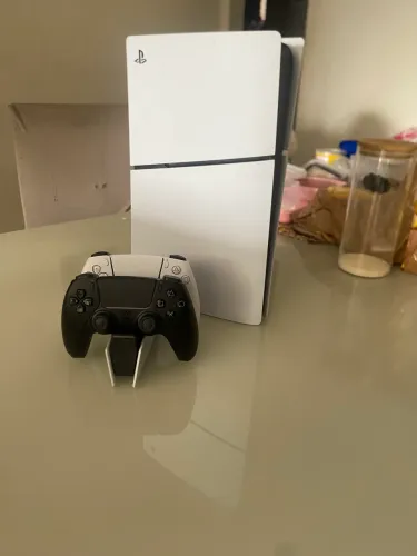 PS5 slim 825 gb+estação de carregamento + um controle preto