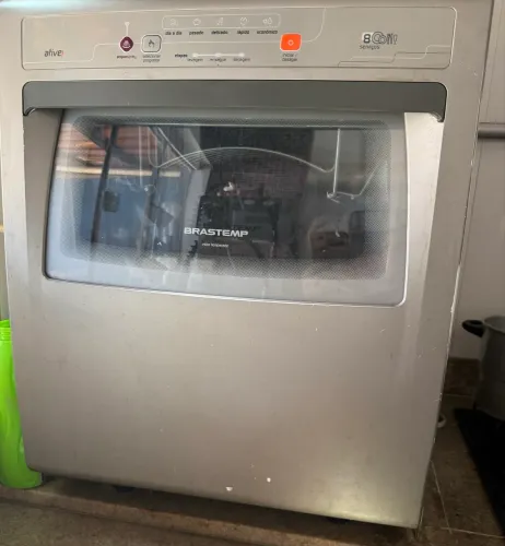 Vendo Máquina de Lavar Louças Brastemp 8 serviços