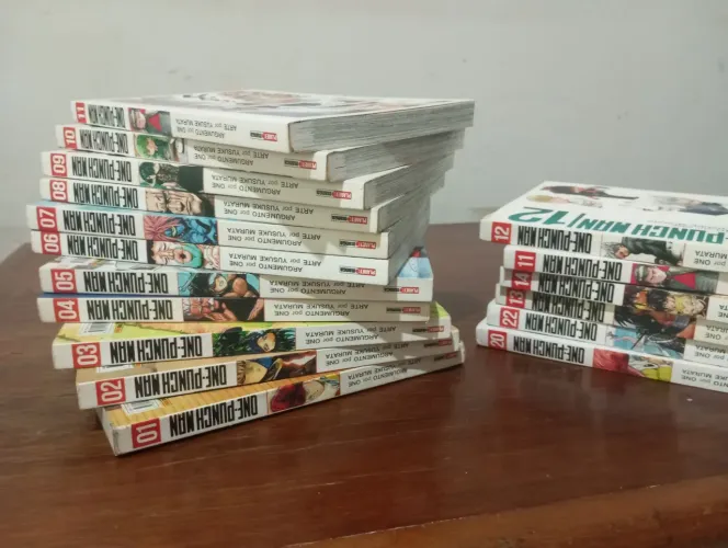 Vendo mangás de One Punch Man usados