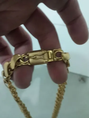Vendo relógio invicta e corrente moeda antiga whats: *