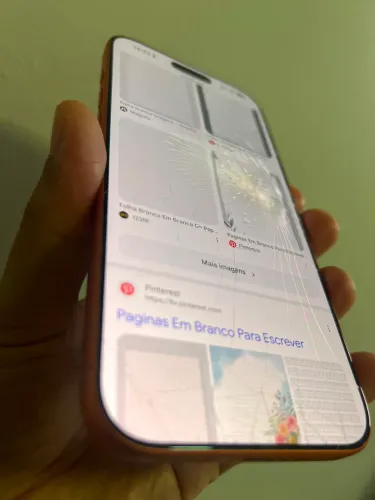 IPHONE 17 Pro Max 17 - 256 Gb- Garantia 12/26 Tela Trincada - não afeta o uso 