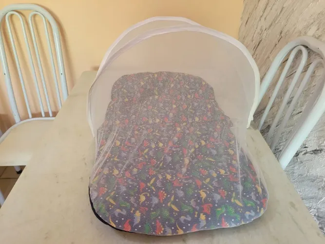 Ninho Redutor de Berço para Bebê com Mosquiteiro 