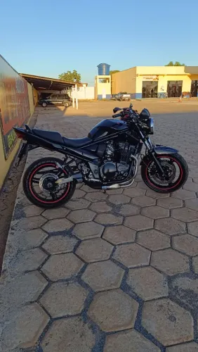 Vendo suzuki bandit 650n ano 2007 pego hornet 