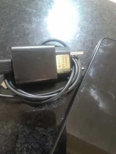 Vendo celular Motorola E13 64 gigas 