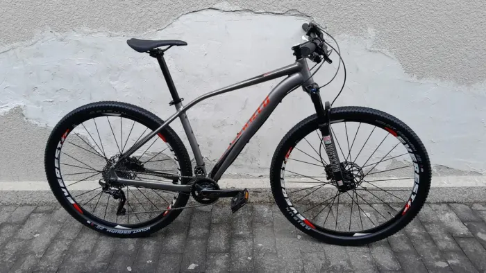 Bicicleta Specialized Rockhopper Pró Tam L