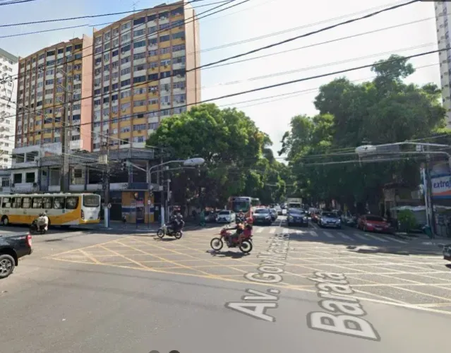 Ed Pedro Carneiro G7540 Ap à Venda no com 3 Quartos em São Brás Belém**