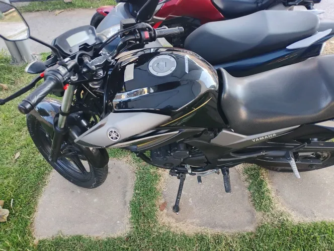 Fazer 250
