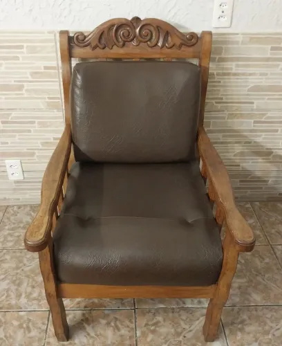 Cadeira madeira 