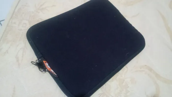 Case Tablet/netbook Usado.