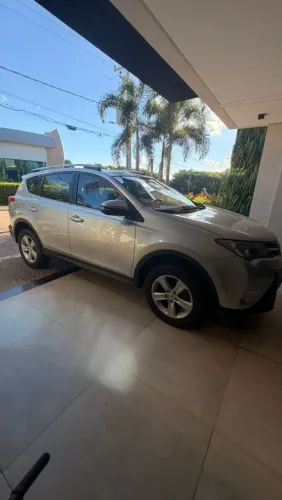 Toyota RAV4 2.0 4X2 16V Aut. 2013