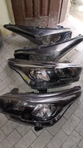 Vendo estes dois par de farol original sendo que um do argo com LED e o outro do HB20 MA