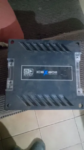 Banda 800 2ohms 1 canal