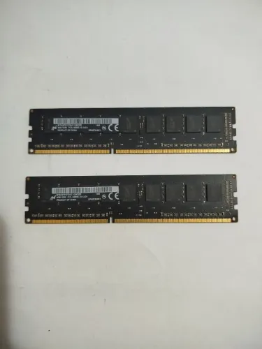 2 memórias Ram 4gb .