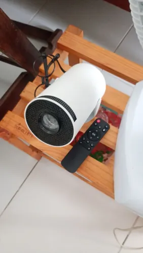 PROJETOR HY300 perfeito