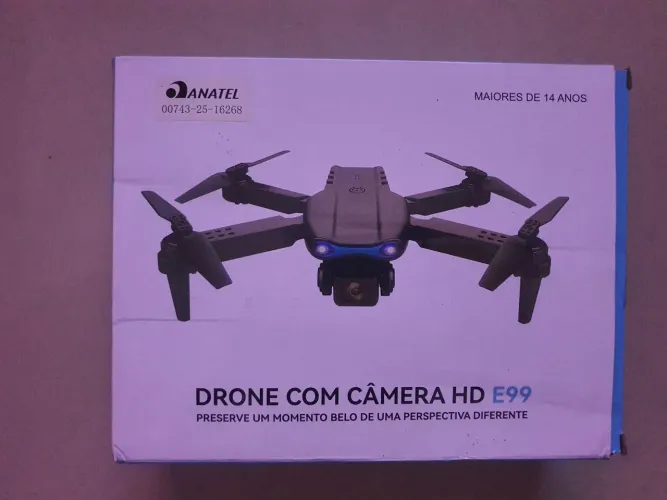 Drone com câmera HD E99