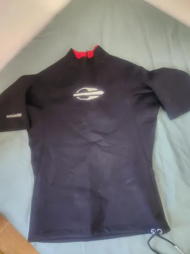 blusa neoprene Mormaii extra line 1.5 mm manga curta