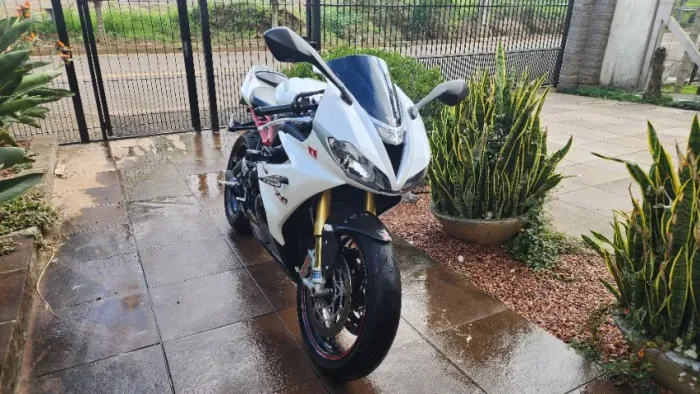 Triumph Daytona 675r 2013