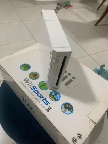 Nintendo Wii Original com Caixa + Wii Remote + Nunchuk + Acessórios - Voltagem: 110 V