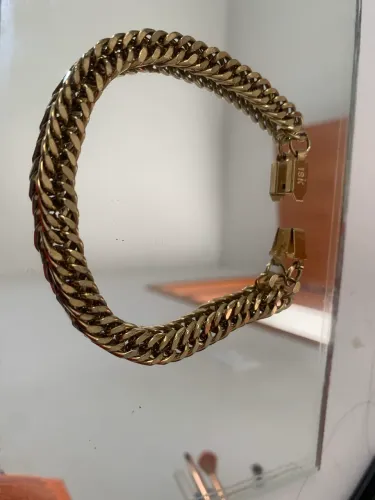 Pulseira banhada a ouro com fecho de ouro 18k 